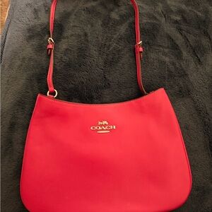 Coach purple  Leather Shoulder Bag with Gold Logo